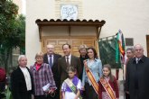 El Alcalde acompaña a los socios de la Peña El Zaragel en la inauguracin de su sede en un solar cedido por el Ayuntamiento