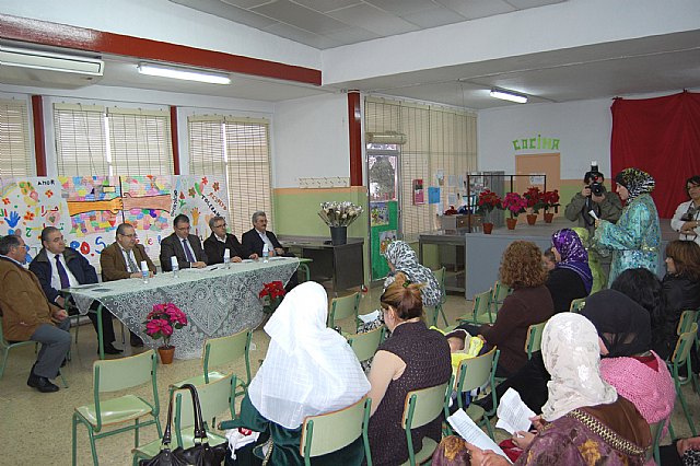 Un paso a la integración de las mujeres inmigrantes de la mano de Radio ECCA Fundación - 2, Foto 2