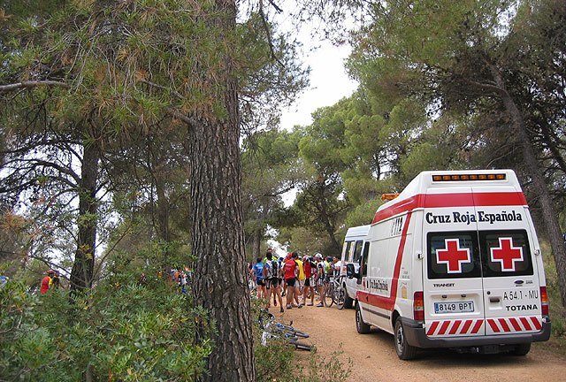 Los concejales de IU + Los Verdes elevarán al Pleno una moción para la dotación de nueva ambulancia al Puesto de la Cruz Roja en Totana, Foto 1