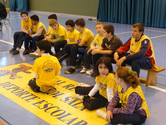 The Department of Sports organized a day of Volleyball Alevn within the school plays school sport program, Foto 1