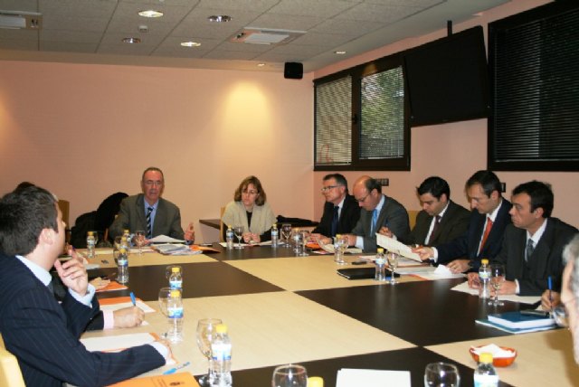 La Comunidad trabaja para impulsar la financiación de préstamos para la compra de VPO - 1, Foto 1