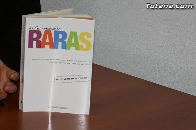 The local office of the Association for Rare Diseases in the Region of Murcia D'Genes has welcomed the launch of "Manual of Humanity", Foto 5