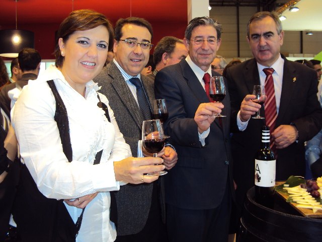 Bullas se promociona en FITUR a través del stand “Rutas del Vino de España” - 1, Foto 1