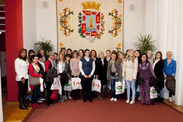 Segunda visita esta semana de estudiantes noruegas al Palacio Consistorial - 2, Foto 2