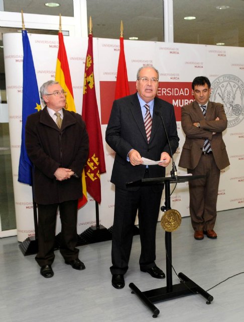 La Universidad de Murcia inaugura dos nuevas sala en la Biblioteca General - 3, Foto 3