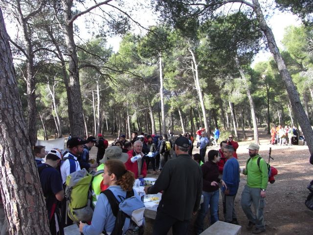 El pasado domingo 24 de enero, el club senderista de Totana celebr su ruta ms entrañable: la subida al Morron de Espuña - 7