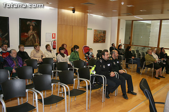 Toman posesin de sus cargos los cuatro nuevos cabos de la Polica Local de Totana - 16