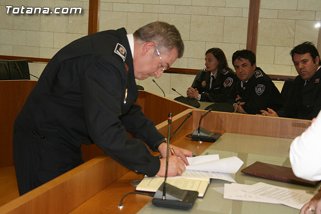 Toman posesin de sus cargos los cuatro nuevos cabos de la Polica Local de Totana - 30