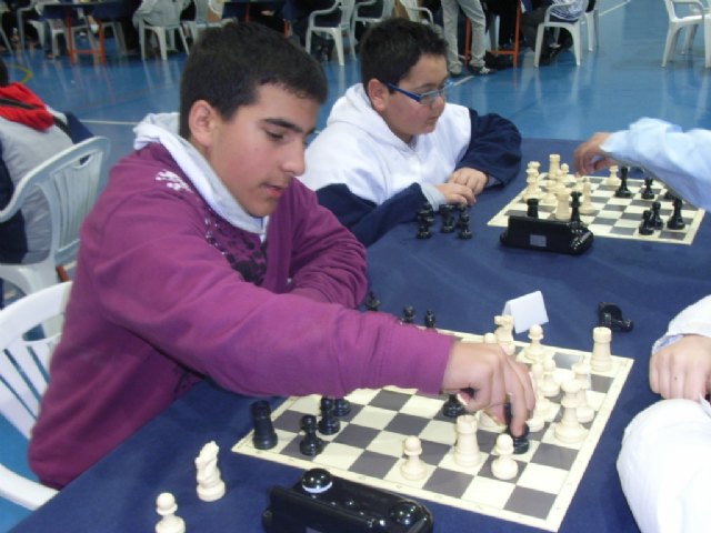 Un total de ocho escolares de Totana participan en la primera jornada regional “Open de ajedrez” de Deporte Escolar, Foto 2