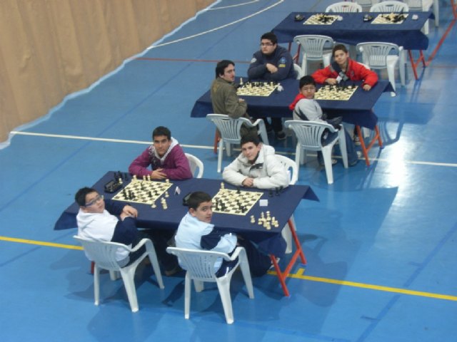A total of eight schools in Totana participate in the opening round regional "Open chess" School Sport, Foto 3