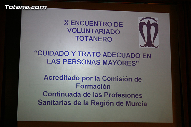 Ms de una treintena de alumnos participan en el curso “Cuidados y trato adecuado en las personas mayores”, que fue inaugurado ayer - 1