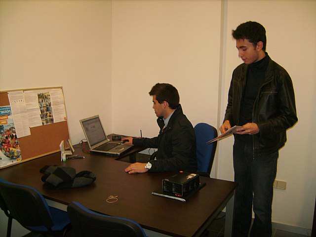 La federación estudiantil CONFES abre un Centro de Asesoramiento e Información al Estudiante - 2, Foto 2