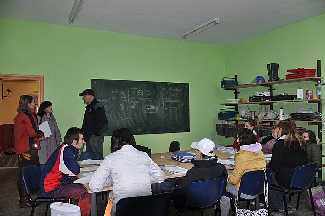 La Escuela Taller El Palacio da sus primeros pasos en la formación teórica de los alumnos - 2, Foto 2