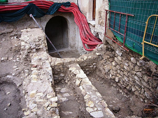 Aparece la primera puerta de acceso al castillo de Caravaca de la Cruz - 2, Foto 2
