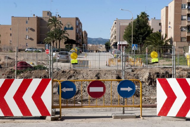 Nuevos cortes de tráfico en Urbanización Mediterráneo por el soterramiento de la Rambla - 2, Foto 2