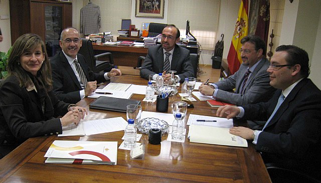 La Consejería de Empresa y el ICO sientan las bases para nuevas líneas de actuación que favorezcan a más empresas - 1, Foto 1