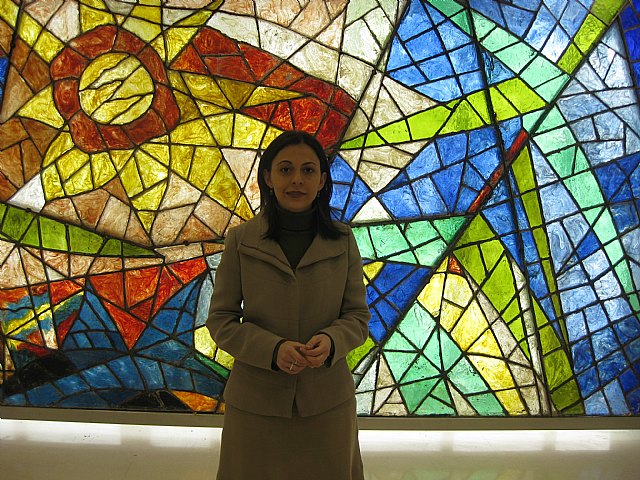 La antiguas vidrieras del Club  Remo vuelve a lucir en la nueva biblioteca de Santiago el Mayor - 1, Foto 1