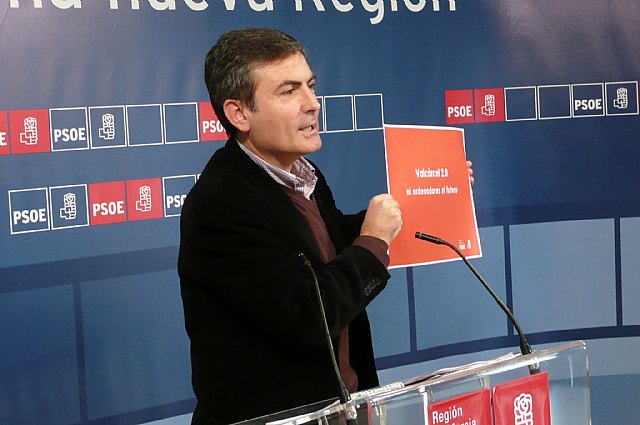 Saura: “Por dar una bofetada a ZP, Valcárcel discrimina a los niños y niñas de la Región y a sus familias” - 2, Foto 2