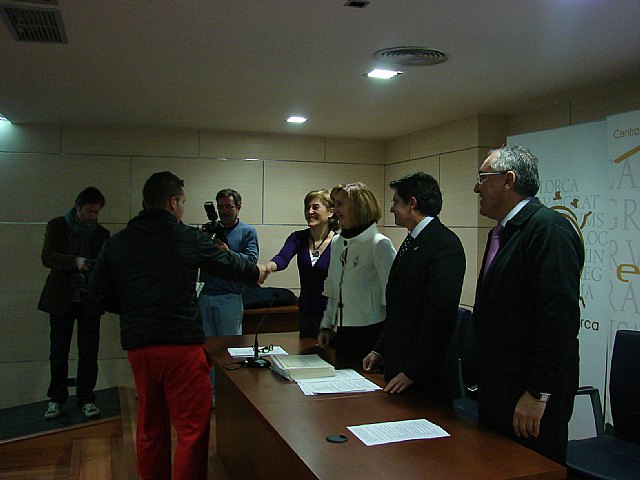 El Alcalde de Lorca entrega 150 diplomas a los alumnos de 14 cursos becados impartidos por la Concejalía de Empleo - 2, Foto 2