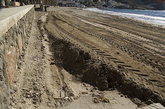 Ava pide a Costas que paralice el vertido de tierra y piedras en la Playa de Calabardina - 4, Foto 4