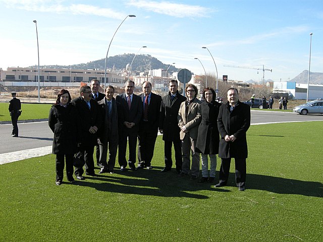 El delegado del Gobierno y el alcalde de Yecla inauguran diversas obras del Plan E en la localidad - 2, Foto 2