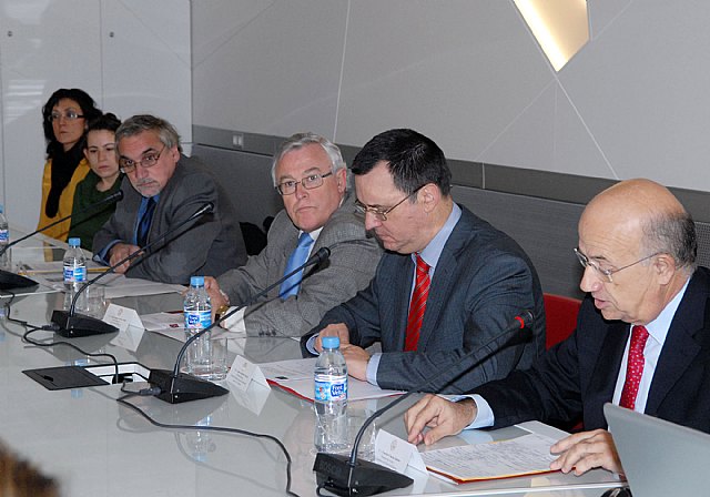 La Universidad de Murcia lidera una red para el estudio de las formas de familia - 1, Foto 1