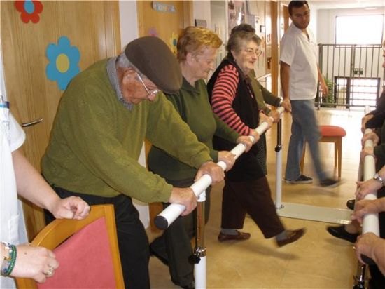 La Junta de Gobierno Local aprueba la prórroga del convenio de colaboración entre el ayuntamiento y la asociación Edad Dorada Mensajeros de la Paz Murcia, Foto 1