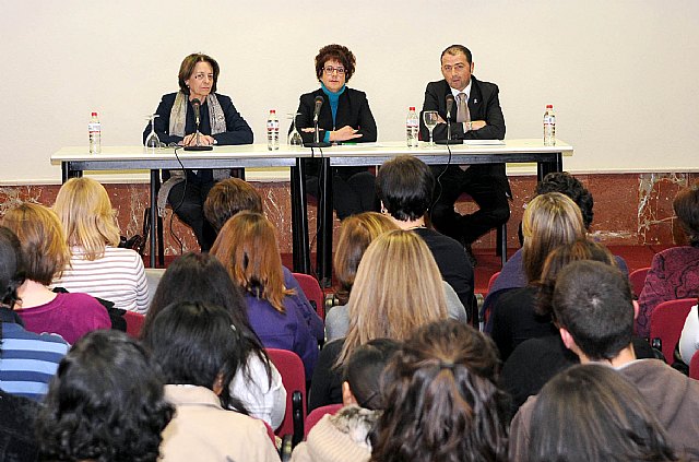 La Universidad de Murcia ofrece una recepción a los alumnos extranjeros que cursarán sus estudios en este cuatrimestre - 1, Foto 1