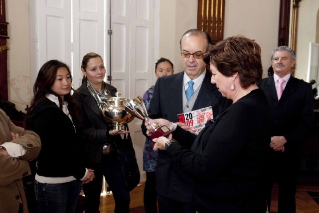 El UCAM Cartagena Tenis de Mesa le lleva a la alcaldesa la Copa de la Reina - 1, Foto 1