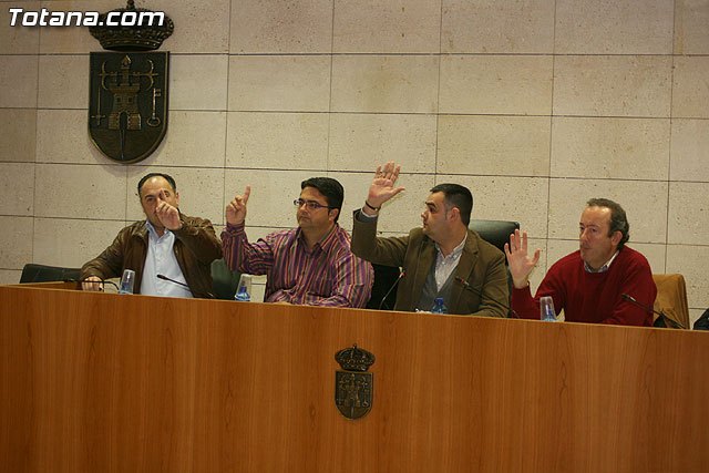 El alcalde presentará una moción al Pleno instando a la empresa Correos SA. para que se dote de más personal técnico en la oficina de Totana, Foto 1