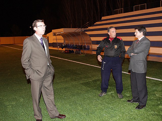 El campo de fútbol “Mundial 82” acoge sus primeros partidos con el nuevo césped artificial de última generación - 2, Foto 2