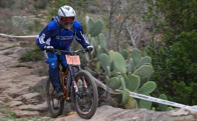 El totanero José Luis Sánchez Cánovas, campeón en el 2º descenso Sierra Godall en Tarragona, Foto 3