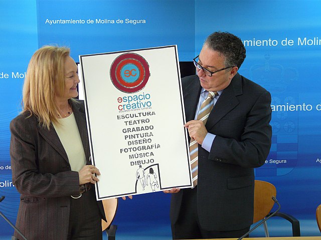 El I.E.S. Eduardo Linares Lumeras y el Ayuntamiento ponen en marcha el proyecto cultural Espacio Creativo Eduardo Linares Lumeras - 1, Foto 1