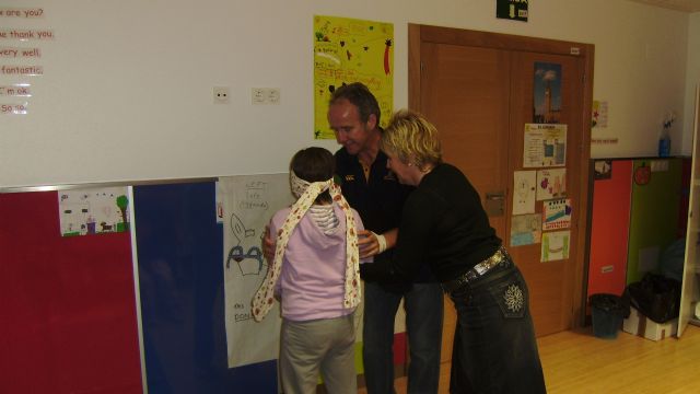 Voluntarios britnicos apoyan el aprendizaje del ingls en Totana - 2