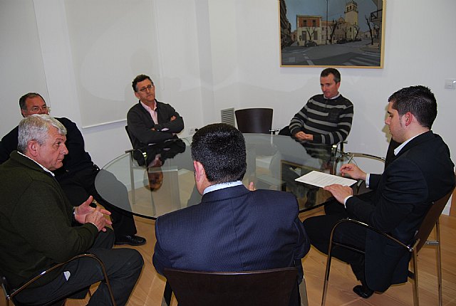 El ayuntamiento de Totana fomentará entre la población el uso del taxi, Foto 2