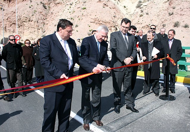 El nuevo puente sobre la rambla del Mayés agilizará  las comunicaciones en los accesos al Valle de Ricote - 1, Foto 1