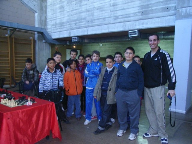 Un total de 11 escolares de Totana participan en la segunda jornada regional alevín de ajedrez de Deporte Escolar - 1, Foto 1