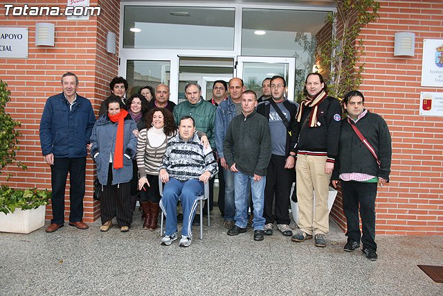 Más de cien piezas componen la muestra de artesanía que han realizado los usuarios de apoyo psicosocial, Foto 1