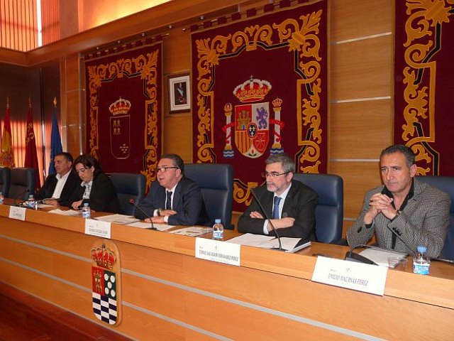 Presentan el Estudio de Prevalencia de Obesidad Infantil en la localidad - 2, Foto 2