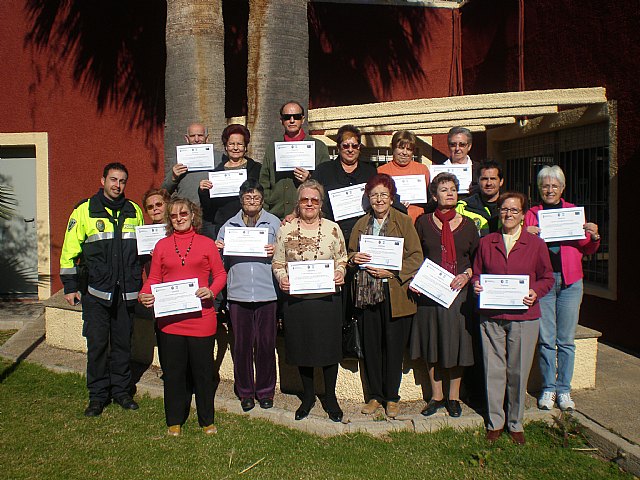 Los mayores de San Pedro del Pinatar se “recicla” en Educación Vial - 1, Foto 1