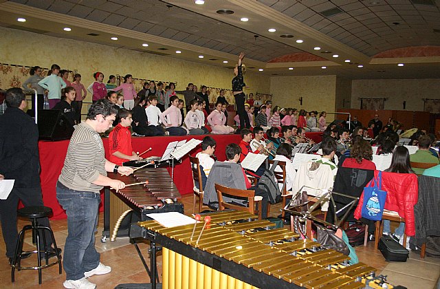 Alumnos del Conservatorio representan el musical El Jorobado de Notre Dame - 1, Foto 1