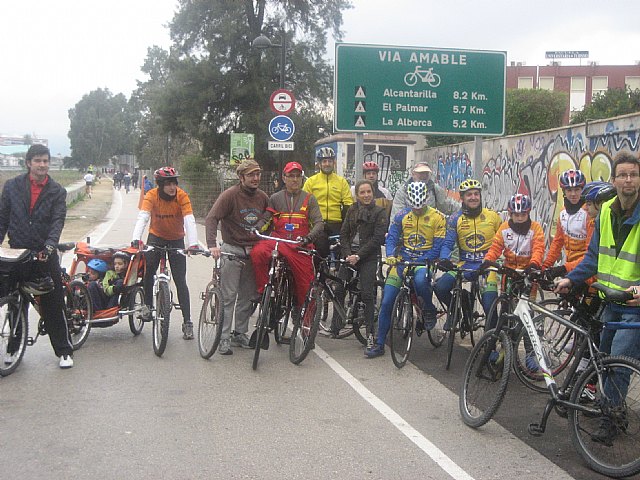 Martínez-Cachá  inaugura la señalización de la segunda vía amable del municipio - 1, Foto 1