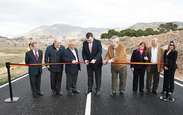 Obras Públicas elimina las curvas peligrosas en la carretera que une Abanilla con la provincia de Alicante - 1, Foto 1