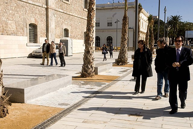 La plaza del CIM se abrirá al público en menos de un mes - 1, Foto 1