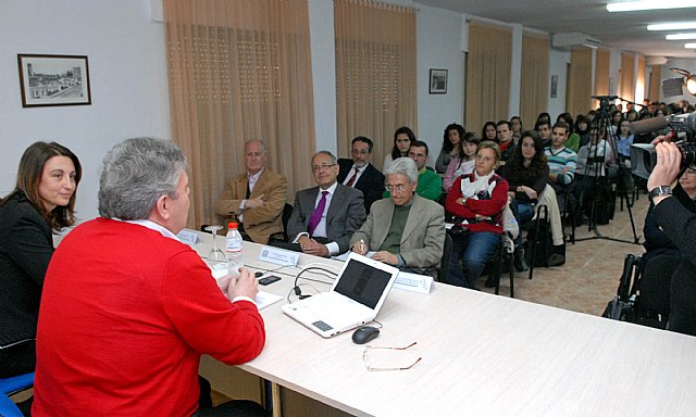 Juan Antonio Megías dice en la Universidad de Murcia que el turismo ha sido el “salvador” del Casino - 2, Foto 2
