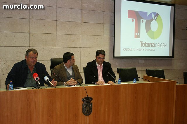 Totana Origen. Calidad agrícola ganadera es la nueva imagen corporativa de los productos agrícolas y ganaderos del municipio, Foto 1
