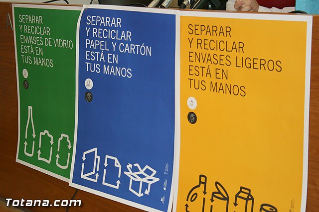La concejalía de Medio Ambiente adquiere más de 2.200 “tribolsas”, bolsas de separación de residuos para su reciclaje, Foto 3