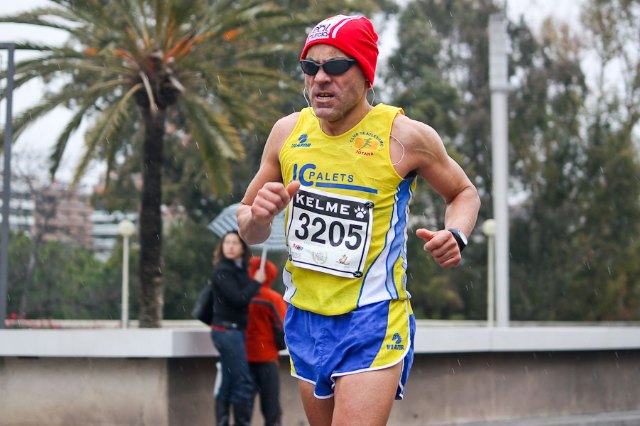 Five Totana Athletic Club athletes participated in the 30th edition of the Marathon of Valencia, Foto 2