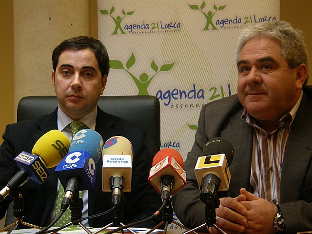 El Ayuntamiento adelantará la reparación de las viviendas afectadas por las voladuras de los túneles de la A7 - 1, Foto 1