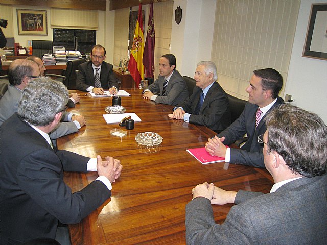 La Comunidad pone en marcha ayudas para adquirir muebles de hogar y sustituir puertas y ventanas exteriores - 1, Foto 1